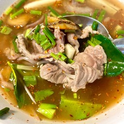 ต้มแซ่บเนื้อน่องลาย