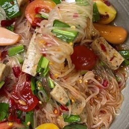 ร้านส้มตำตะวันแซ่บ (26/29 ถนนริมทางรถไฟนอก)