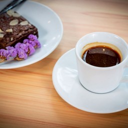 อเมริกาโน่ร้อน ( Hot Americano )