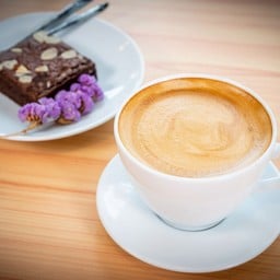 ลาเต้ร้อน ( Hot Latte )