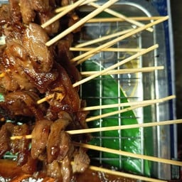 หมูปิ้งส้มตำยายนัท ตลาดเจ้าสัว
