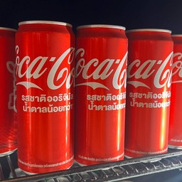 Coke เย็นๆ