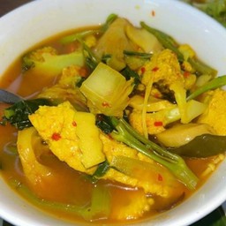 แกงส้มปลาผักรวม Vegan Mixed Vegetable Fish In Sour & Spicy Soup