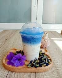 นมสดอัญชัน.