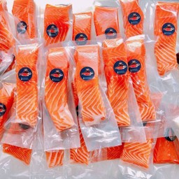 แซลมอนนอร์เวย์ 5-6KG (ยกตัว) พร้อมแล่สเต็ก