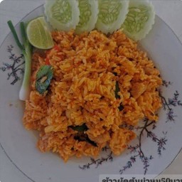 ข้าวผัดต้มยำหมู