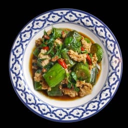 มะเขือยาวผัดโหระพาหมูสับ