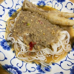 กินแซ่บ กินนัวร์