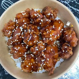 ข้าวไก่ทอดซอสเกาหลี