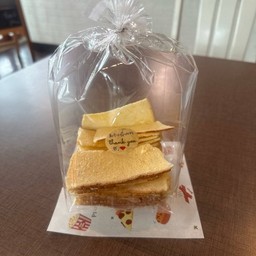 ขนมปังอบกรอบ รสเนยน้ำตาล