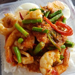 ผัดพริกแกงทะเล