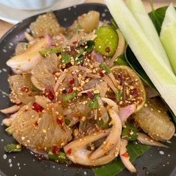 ตำส้มโอปลาร้าหอม