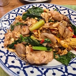 รสนิยม ดีไซน์วิลเลจ รัชดา