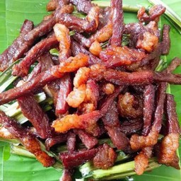 เนื้อแดดเดียวทอด