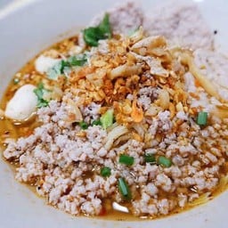 ก๋วยเตี๋ยวต้มยำหมู บะช่อ
