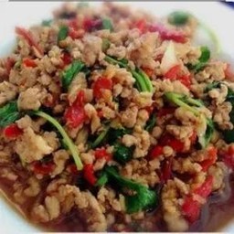 ผัดกระเพรากับข้าว