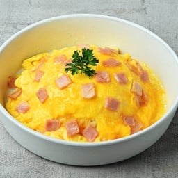 ข้าวไข่ข้นนมสดแฮม