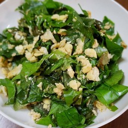 ใบเหลียงผัดไข่