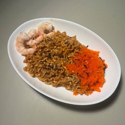 มาม่าเผ็ดไข่กุ้ง+กุ้งลวก