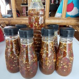 น้ำจิ้ม ซีฟู๊ด สูตรแดง รสเด็ด แซ่บซี๊ด!!! ขนาด 120 ML.