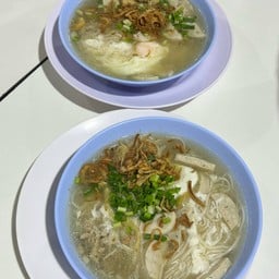 ภิตินันท์ ก๋วยจั๊บญวน สถานีรถไฟกรุงเทพอภิวัฒน์