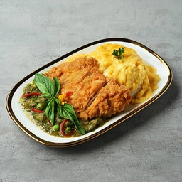 ข้าวไข่ข้นนมสดและไก่ทอดซอสเขียวหวาน