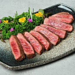 เนื้อวากิวพรีเมียม