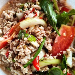 ยำหมูสับ