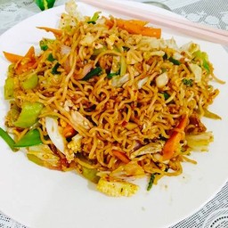 ผัดมาม่า