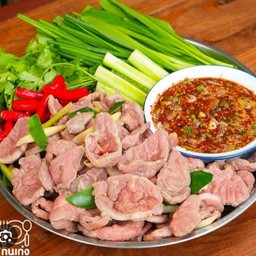 ลวกจิ้มเนื้อน่องลาย