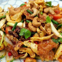 ยำสามกรอบ