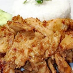 ไก่กระเทียม+ไข่ดาว