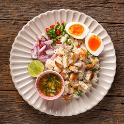 ข้าวยำกากหมู + ปลาอินทรีย์หอม