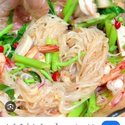[อร่อยซ่ากับโค้ก] ยำเส้นเล็กทะเลน้ำปลาร้า +  โค้ก ออริจินัล (กระป๋อง)