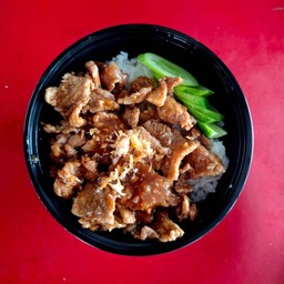 ทอดกระเทียมราดข้าว