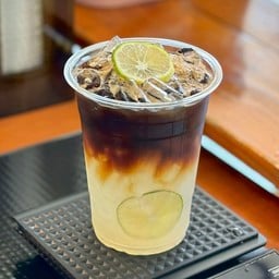 Honey Lemon Americano