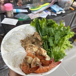 เมี่ยงหมูอบ/หมี่กระเฉดกุ้งสด - ซ่อมสร้าง