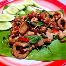 กะเพราคอหมูย่าง (กับข้าว)