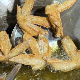 ปีกไก่ทอด น้ำปลา