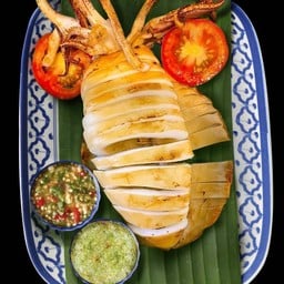 ปลาหมึกย่าง