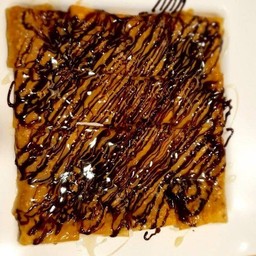 โรตีใส่ไข่+เนยถี่วช็อคโกแลต