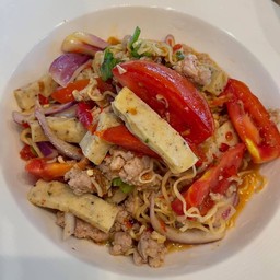 ยำมาม่าหมูสับ+หมูยอ