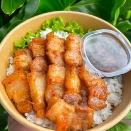 หม้อทอดหมู ข้าวหมูทอด