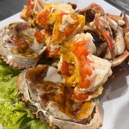 ปูทะเลไข่นึ่งครึ่งโล Half a kilo of horse crab and lamb eggs