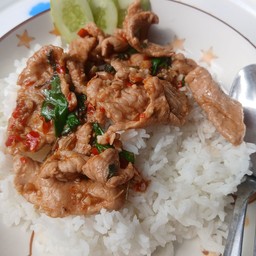 กะเพราหมูชิ้น