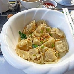 Garlic Oiled Wonton Chicken/Pork
