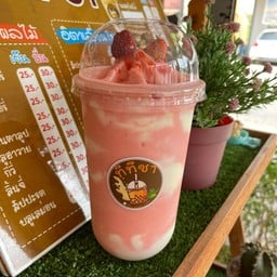สตอเบอรี่สมูทตี้โยเกิร์ต