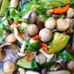 แกงเห็ดรวม