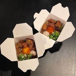 Kluuk.kick เนื้อตุ๋น เส้นคลุก ไข่ดองหนึบ อโศก พระราม9