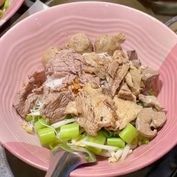 ก๋วยเตี๋ยวเรือ เนื้อน้ำตก